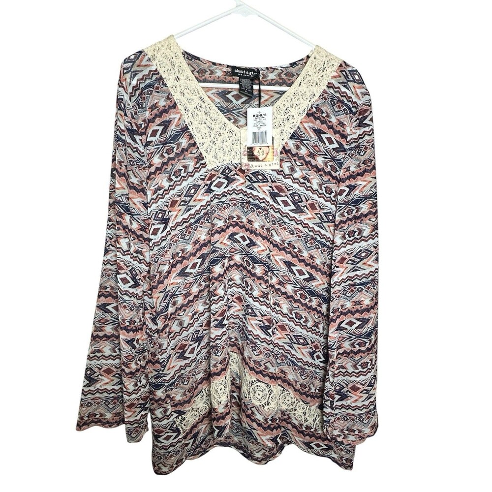 About A Girl Los Angeles Sz XL Sheer V Neck Southwestern Aztec Blouse Lace Beige
